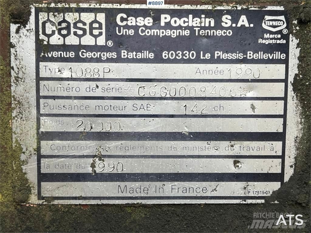 CASE 1088 Escavatori gommati