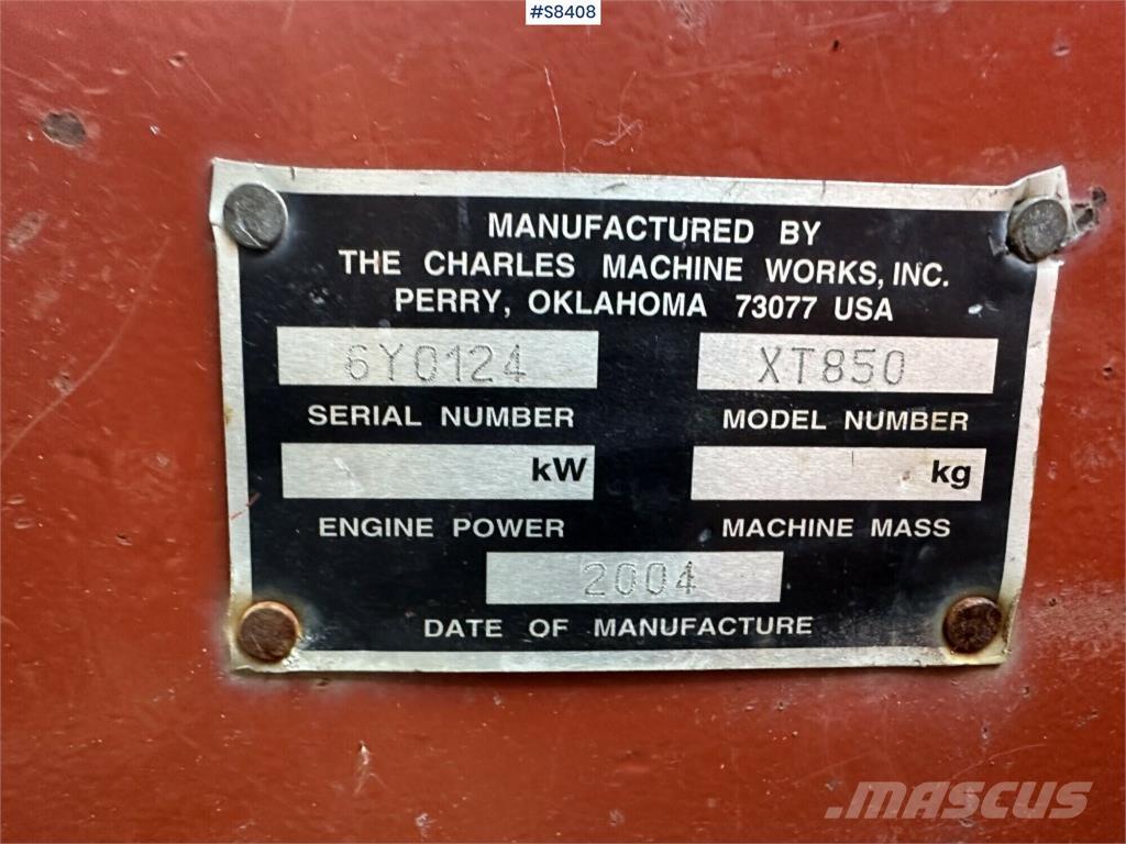 Ditch Witch XT850 Mini Pale Gommate