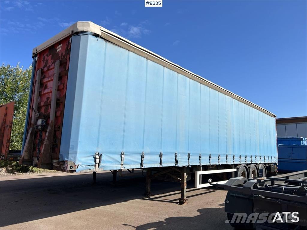 Fruehauf SS136/P3S Semirimorchi tautliner