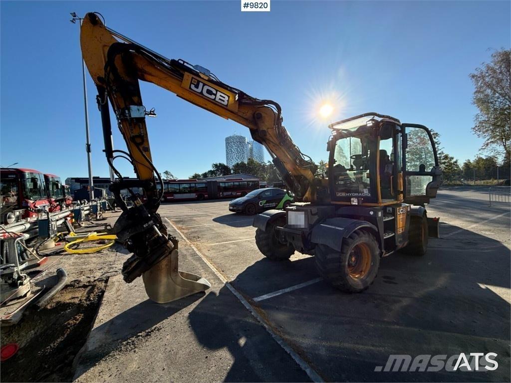 JCB Hydradig 110W Escavatori gommati