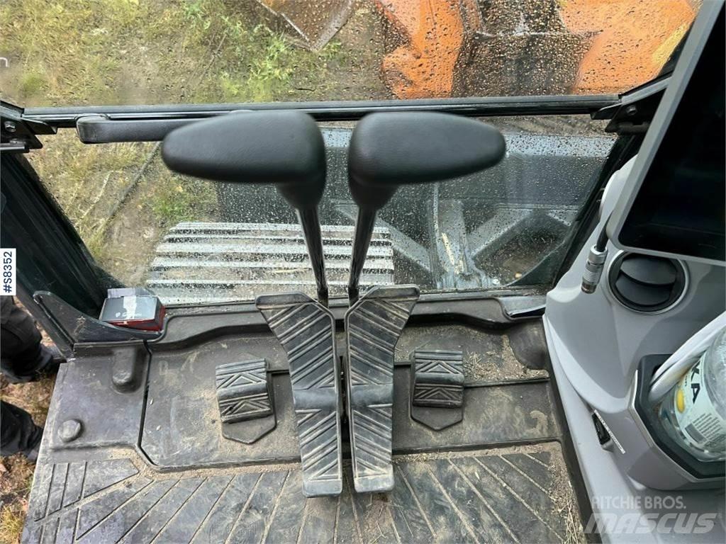 Kobelco SK140 SRLC-7 Escavatori cingolati
