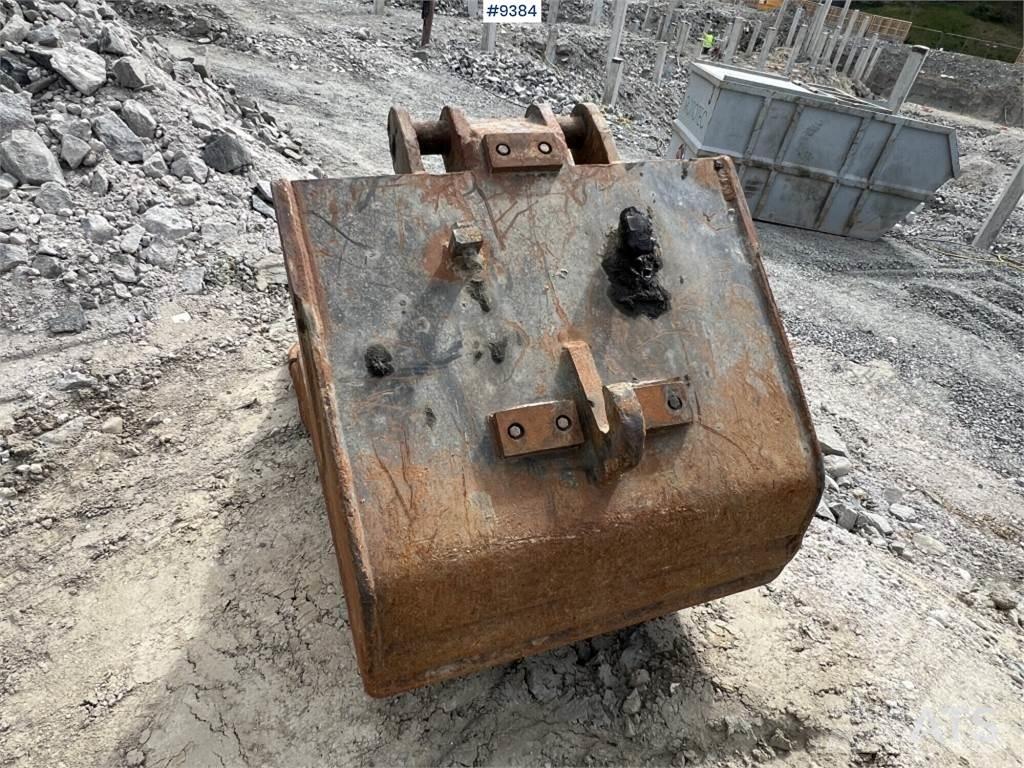 Komatsu PC210LC-8 Escavatori cingolati