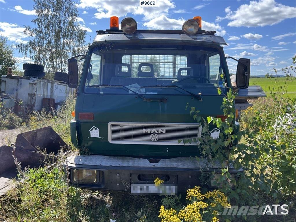 MAN VW 8,150 F Camion con gancio di sollevamento