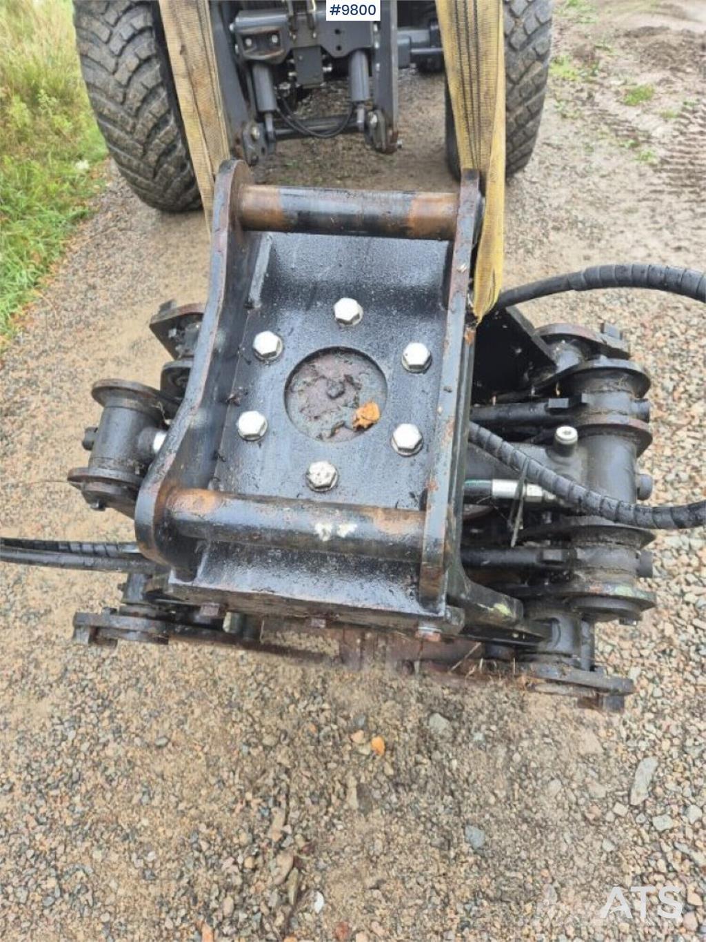 SE Equipment SES 20 Retroescavatori