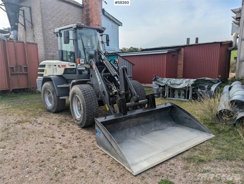 Terex TL100 Pale gommate