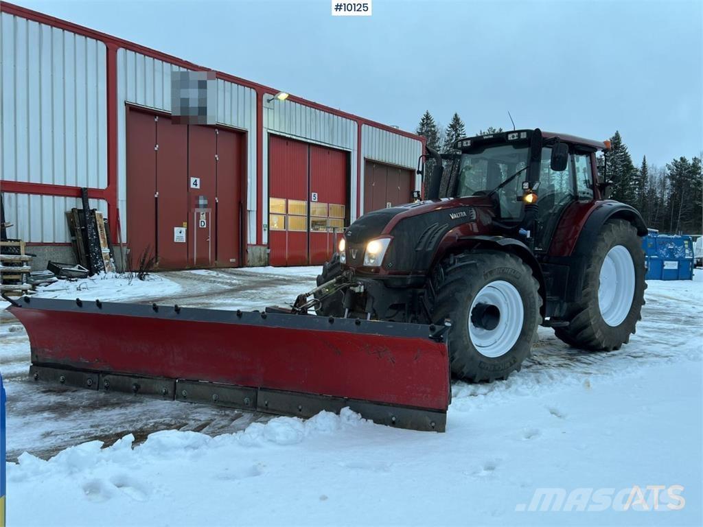 Valtra T213 Trattori