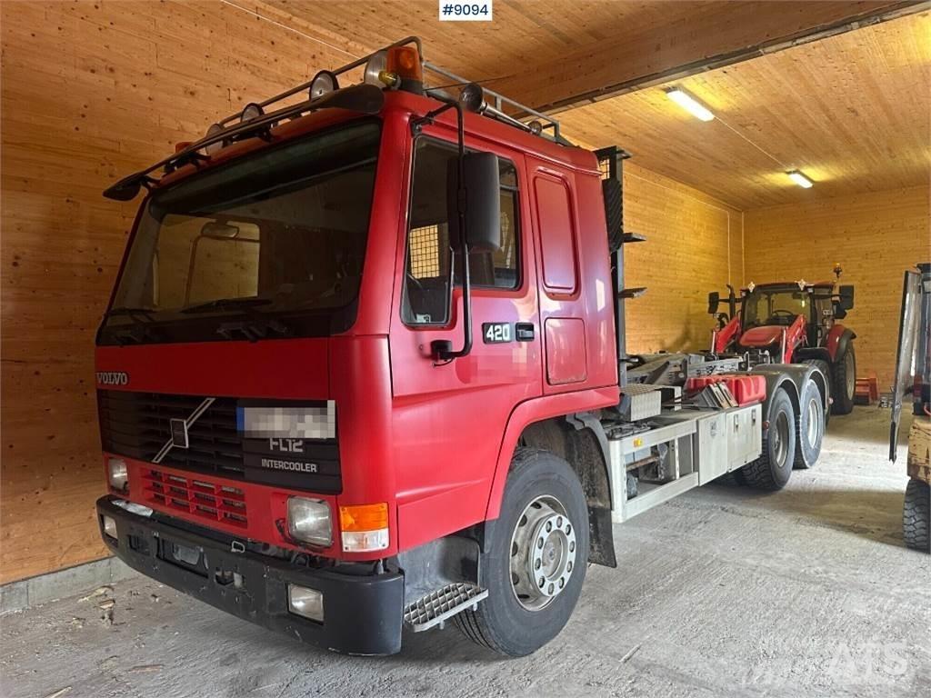 Volvo FL12 Camion con gancio di sollevamento