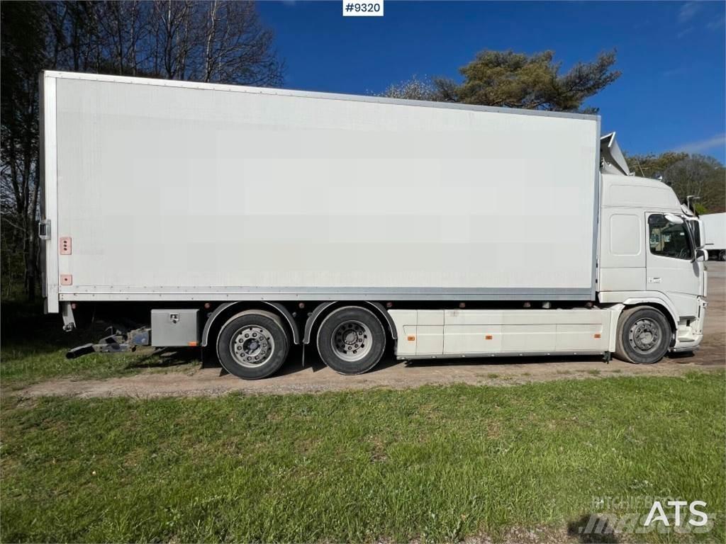 Volvo FM 6x2 Camion cassonati