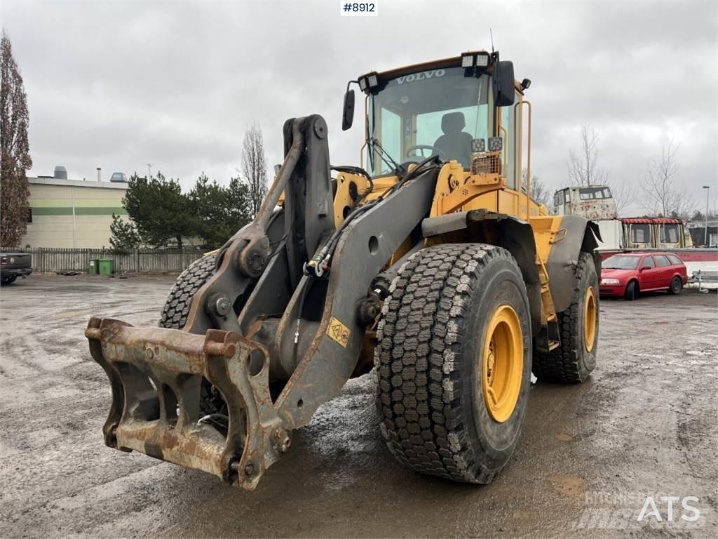 Volvo L110E Pale gommate