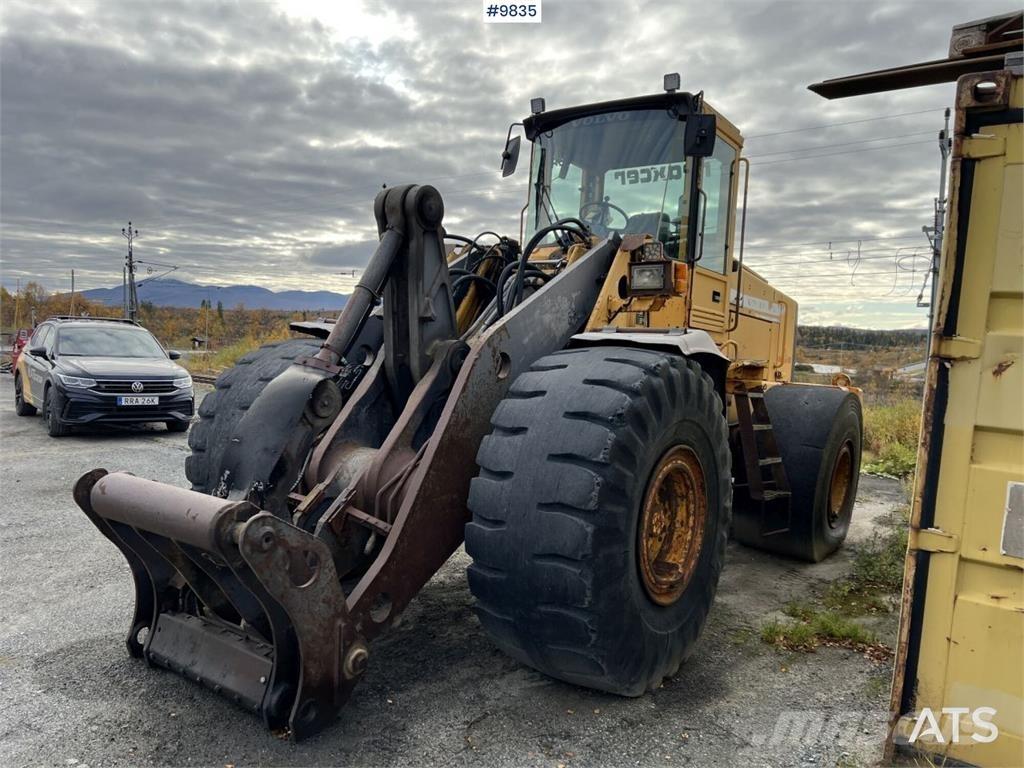 Volvo L180C Pale gommate