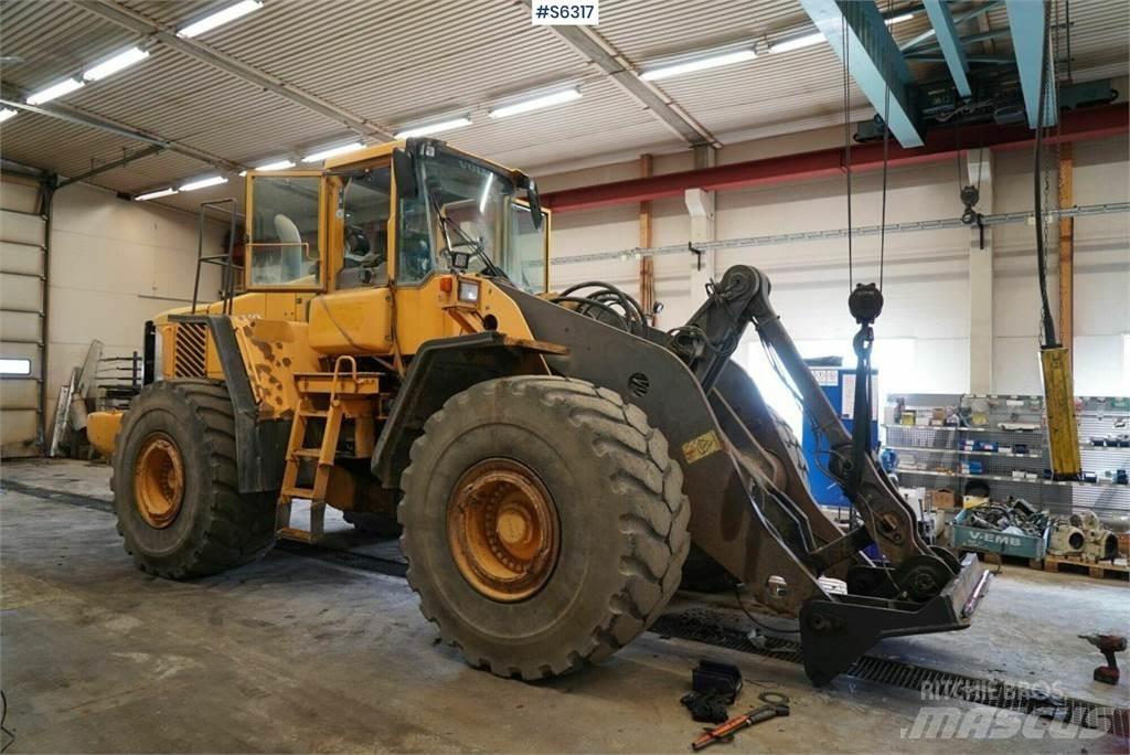 Volvo L220E Pale gommate