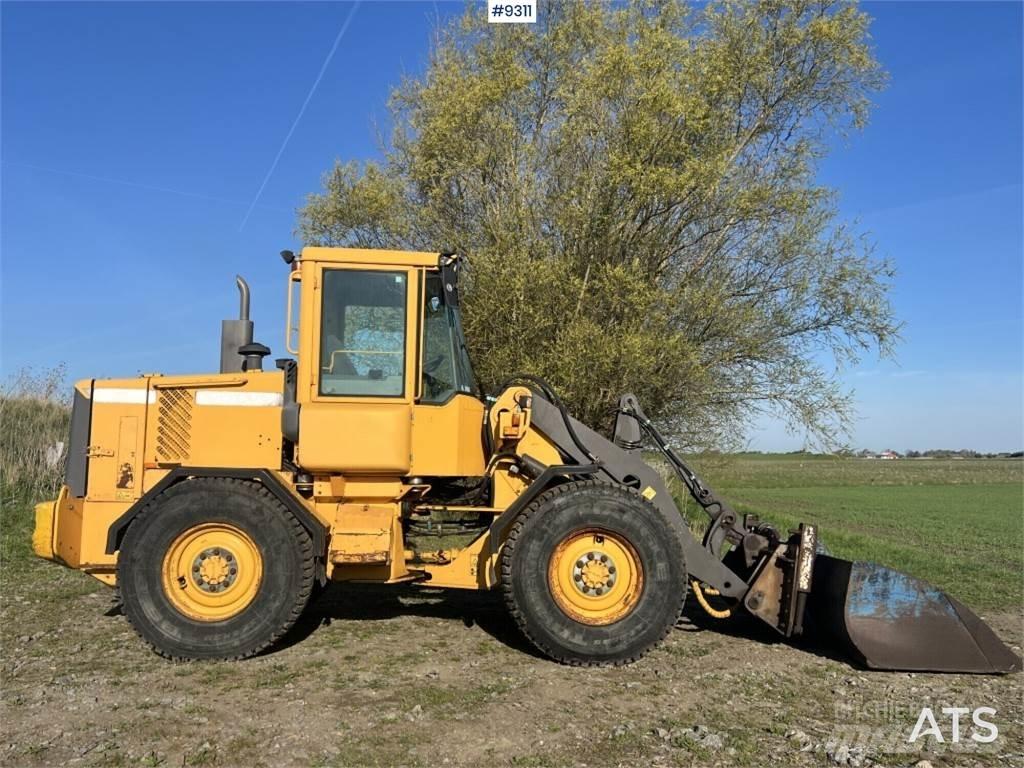Volvo L50D Pale gommate