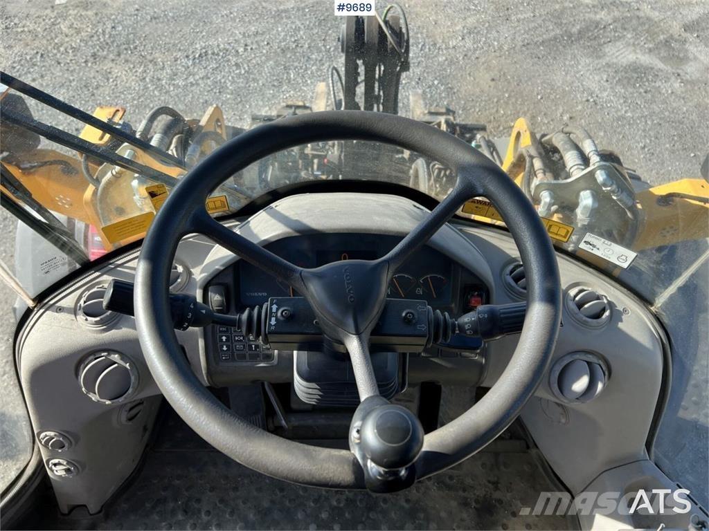 Volvo L60G Pale gommate