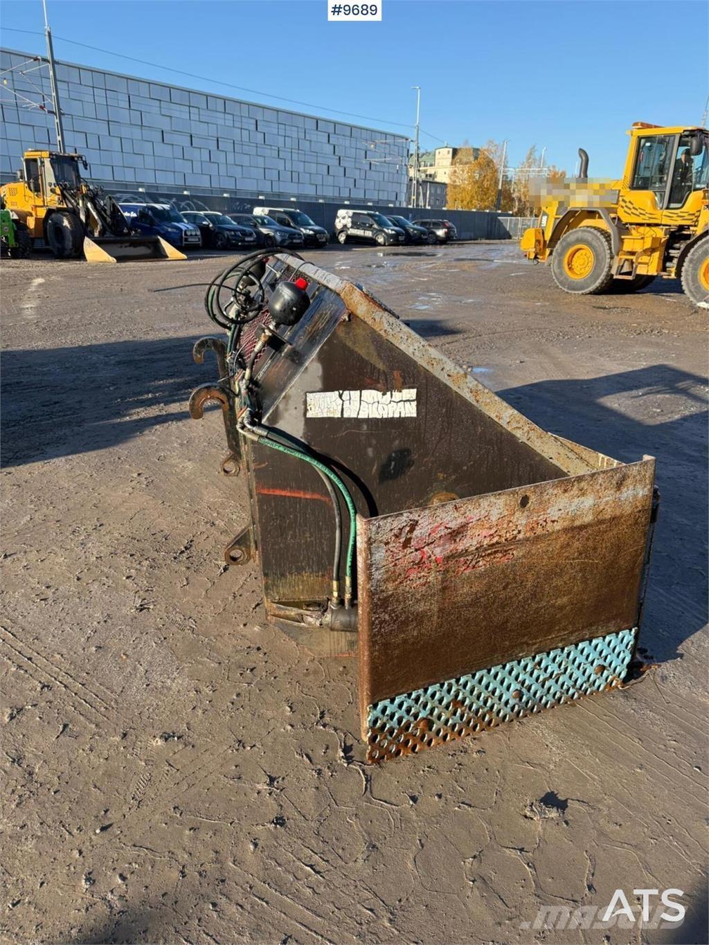 Volvo L60G Pale gommate