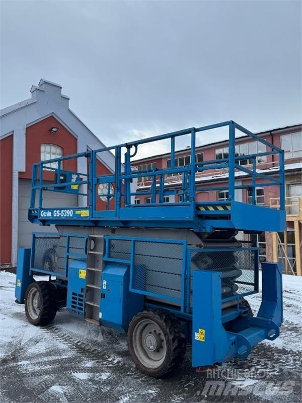 Genie 5390 Piattaforme a pantografo