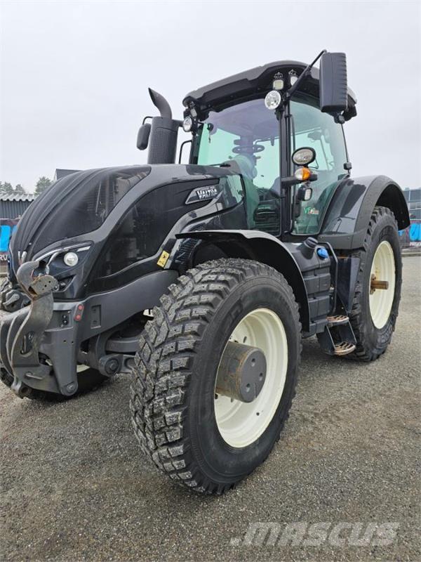 Valtra S374 Trattori