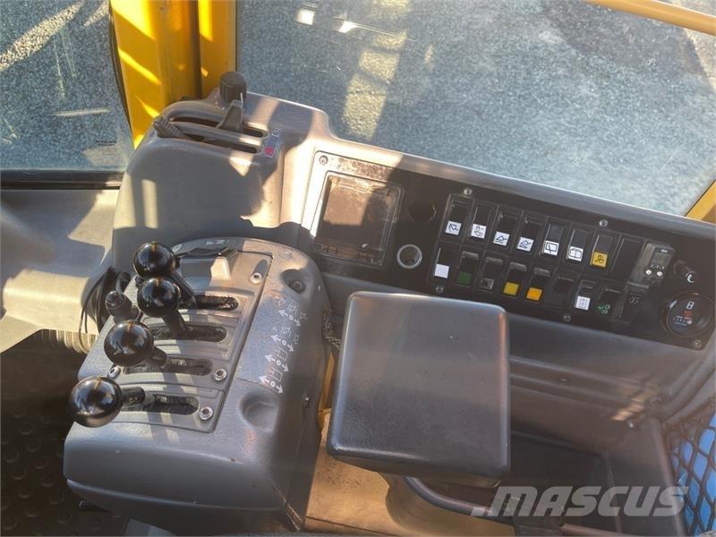 Volvo L90E Pale gommate