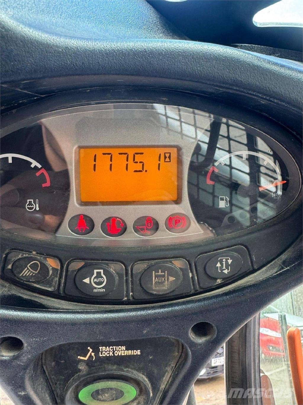 Bobcat T590 Mini pale