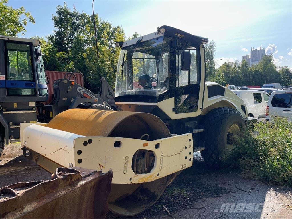 Bomag BW 211-5 Rulli monotamburo