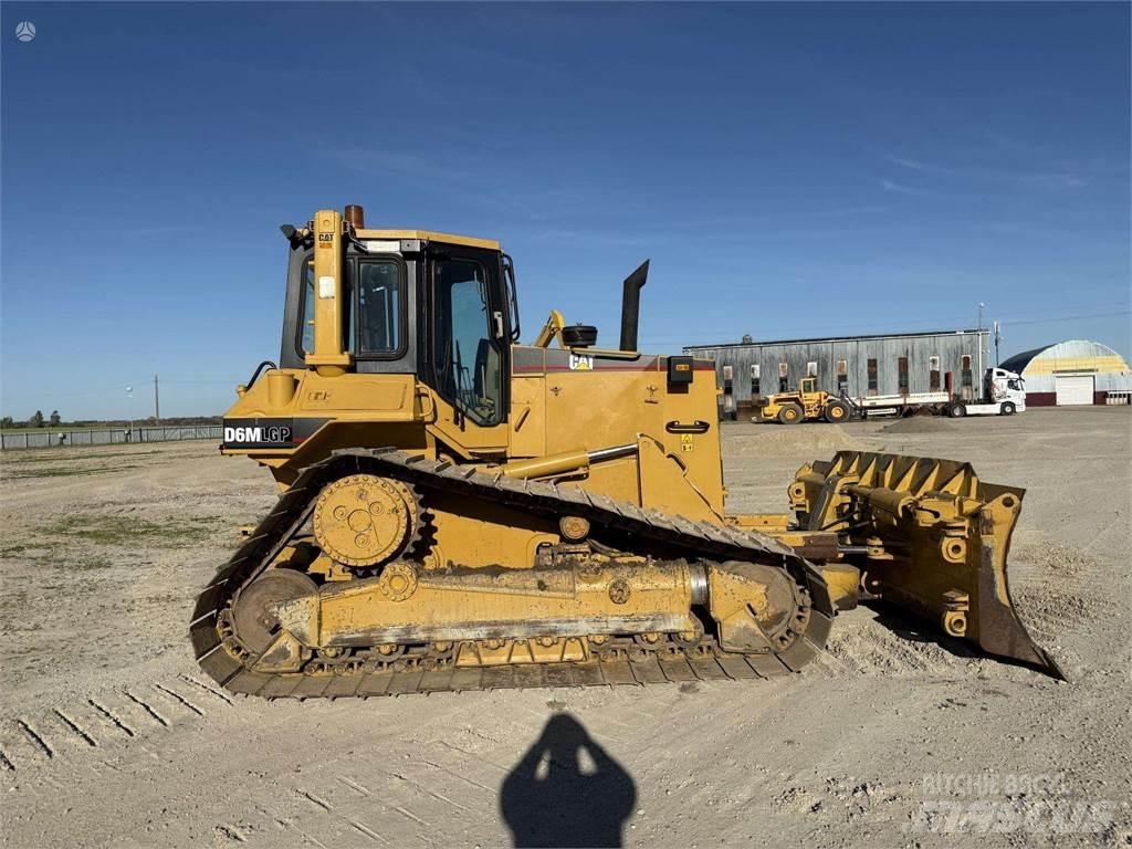 CAT D6M LGP Dozer cingolati
