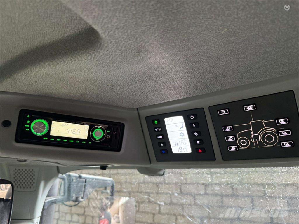 CLAAS Axion 870 Trattori