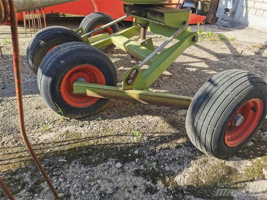 CLAAS Liner 430s Ranghinatori