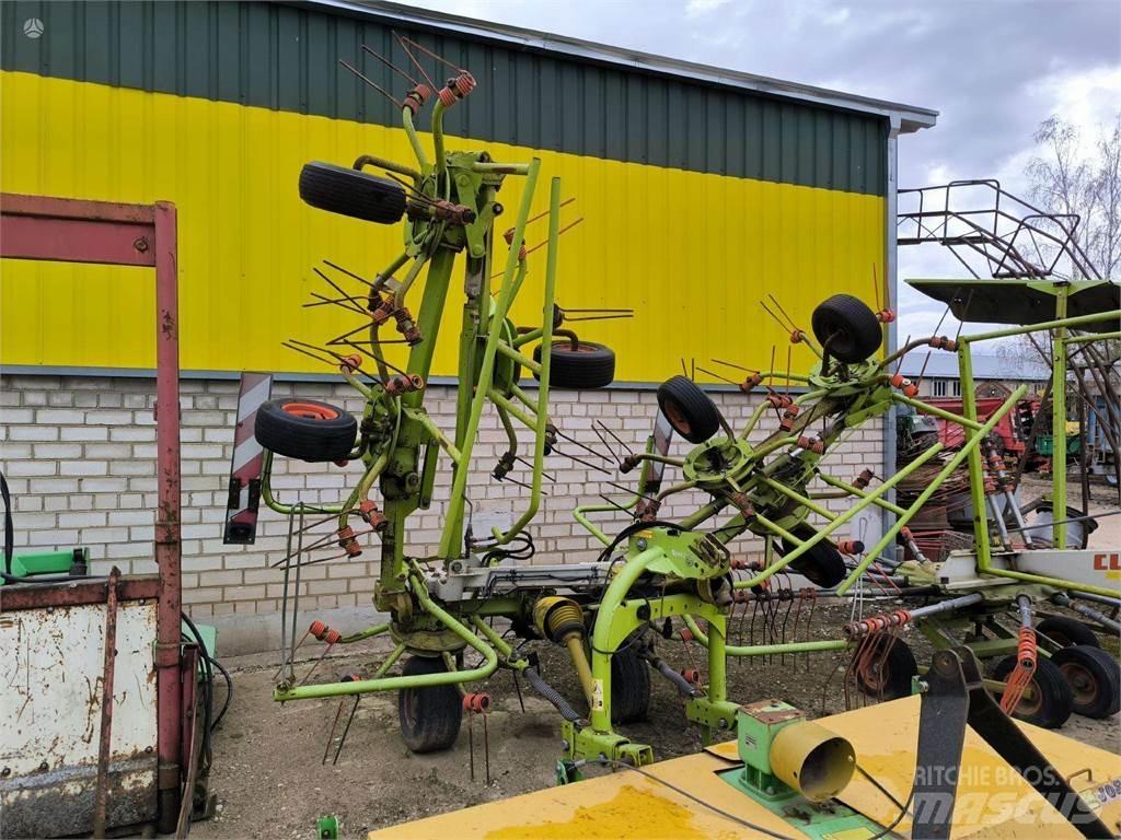 CLAAS VOLTO 870 Ranghinatori