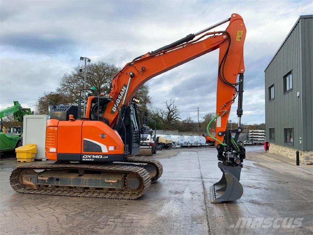 Doosan DX140 LCR Escavatori cingolati