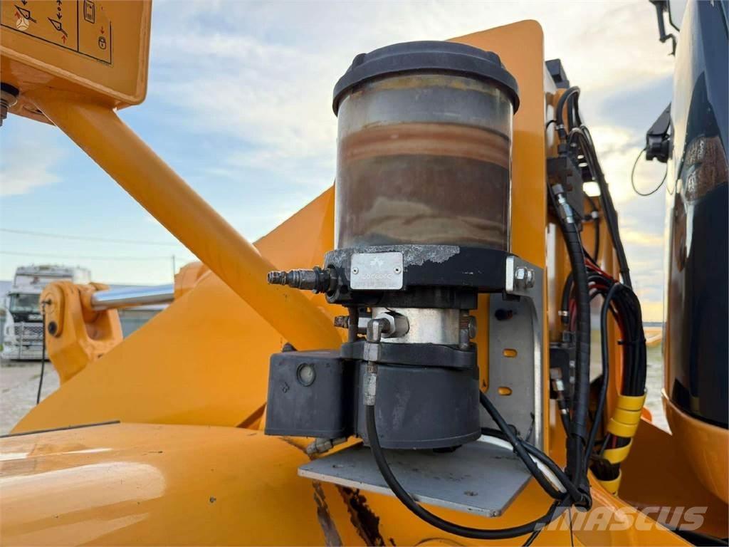 Hyundai HL 955 Pale gommate