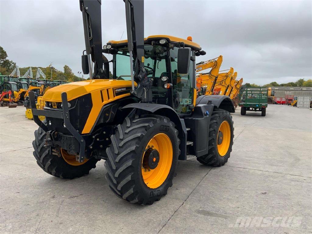 JCB Fastrac 4220 Trattori