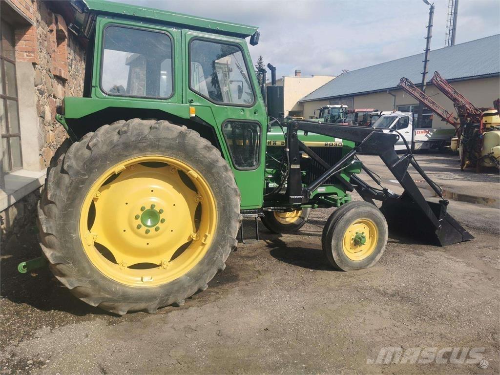 John Deere 2030 Trattori