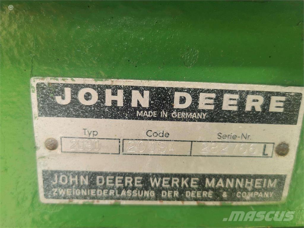 John Deere 2030 Trattori