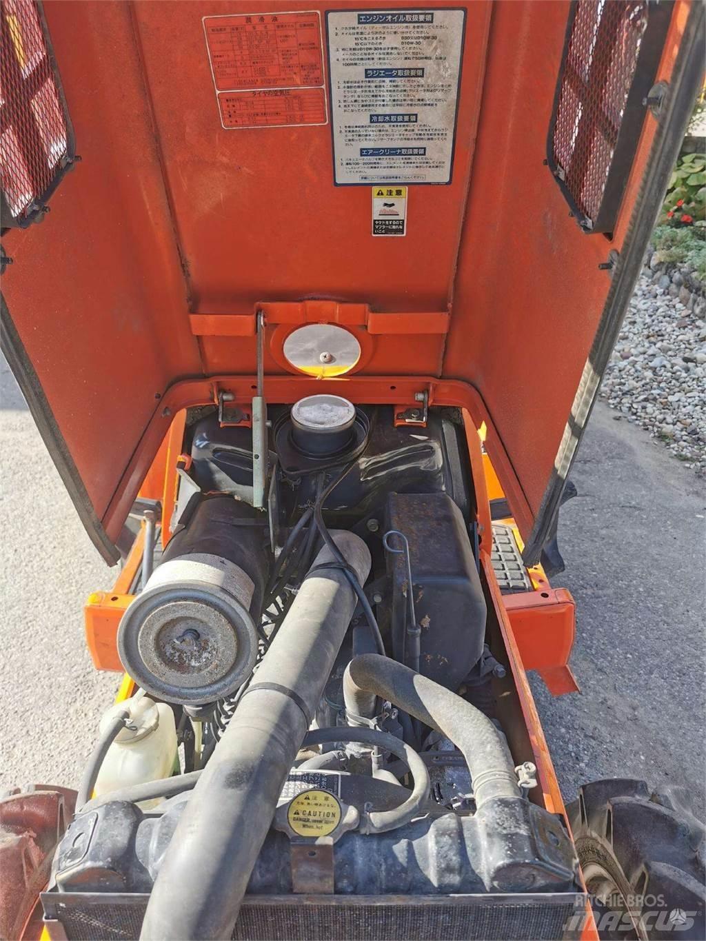 Kubota GT3 Trattori