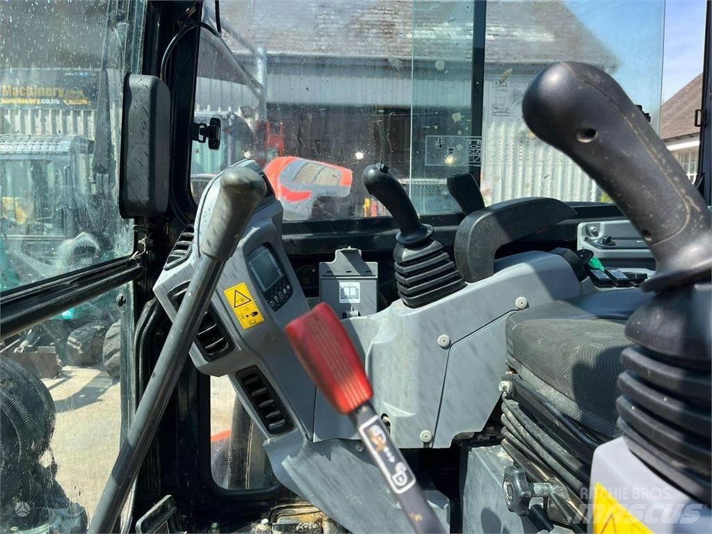Kubota KX057-4 Escavatori cingolati