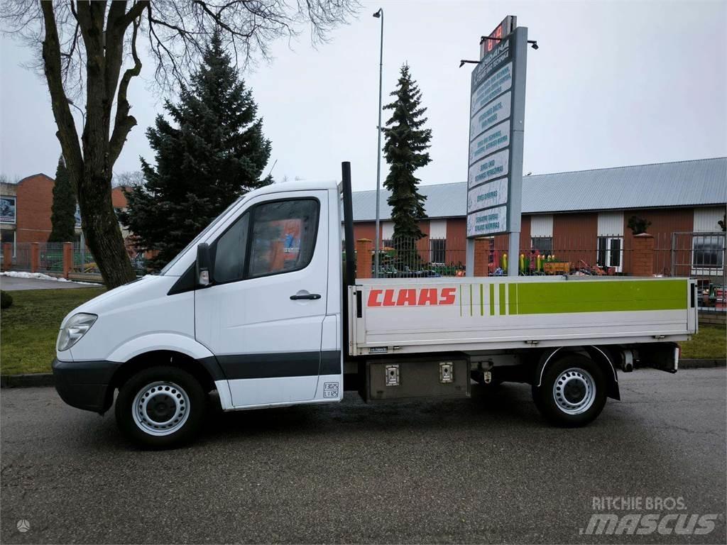 Mercedes-Benz  Auto