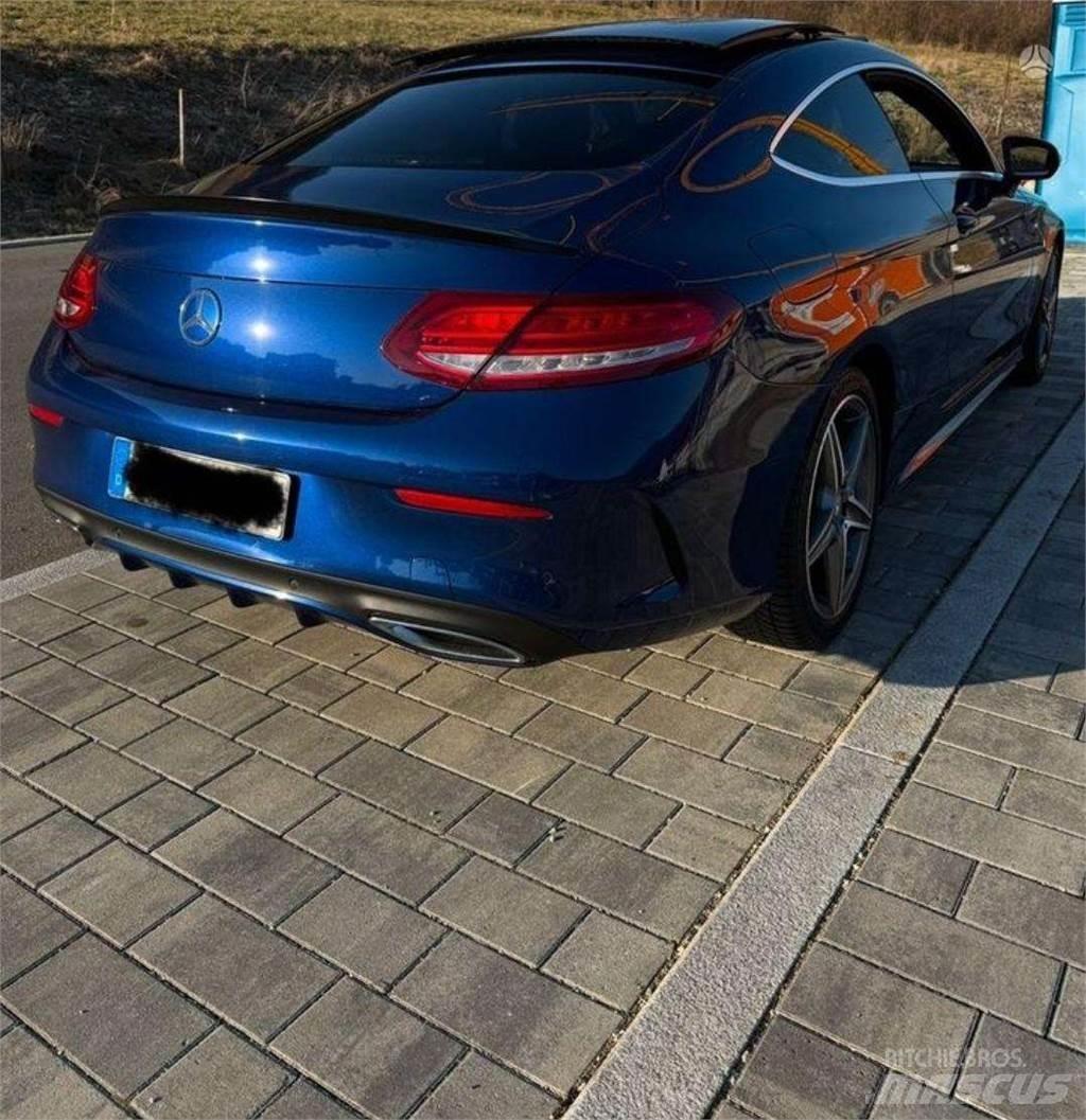Mercedes-Benz  Auto
