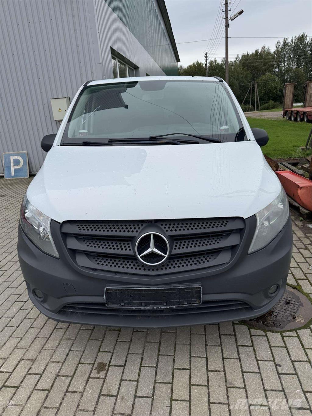 Mercedes-Benz  Auto