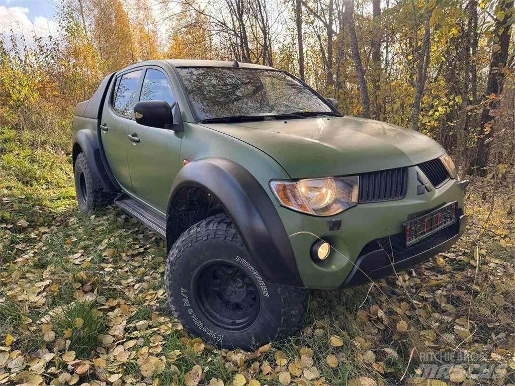 Mitsubishi  Auto