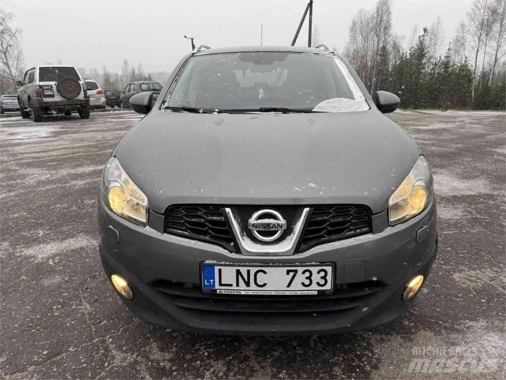 Nissan  Auto