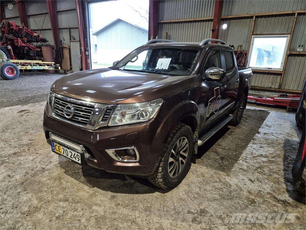 Nissan  Auto