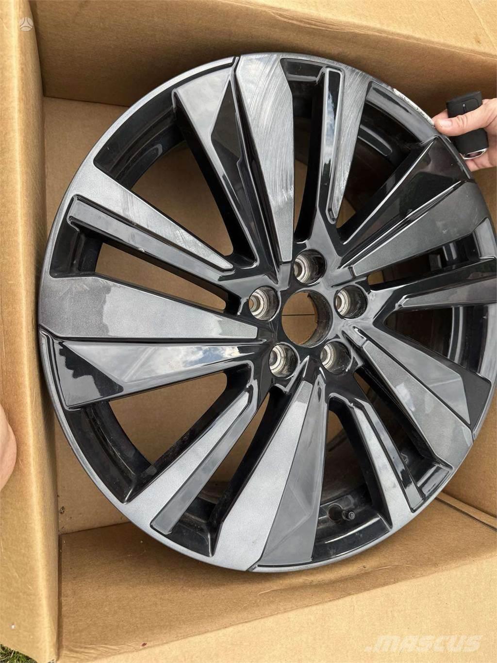 Peugeot 3008 Pneumatici, ruote e cerchioni