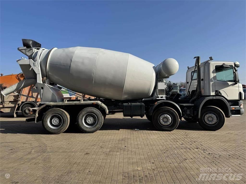 Scania P124 8x4 Betoniere