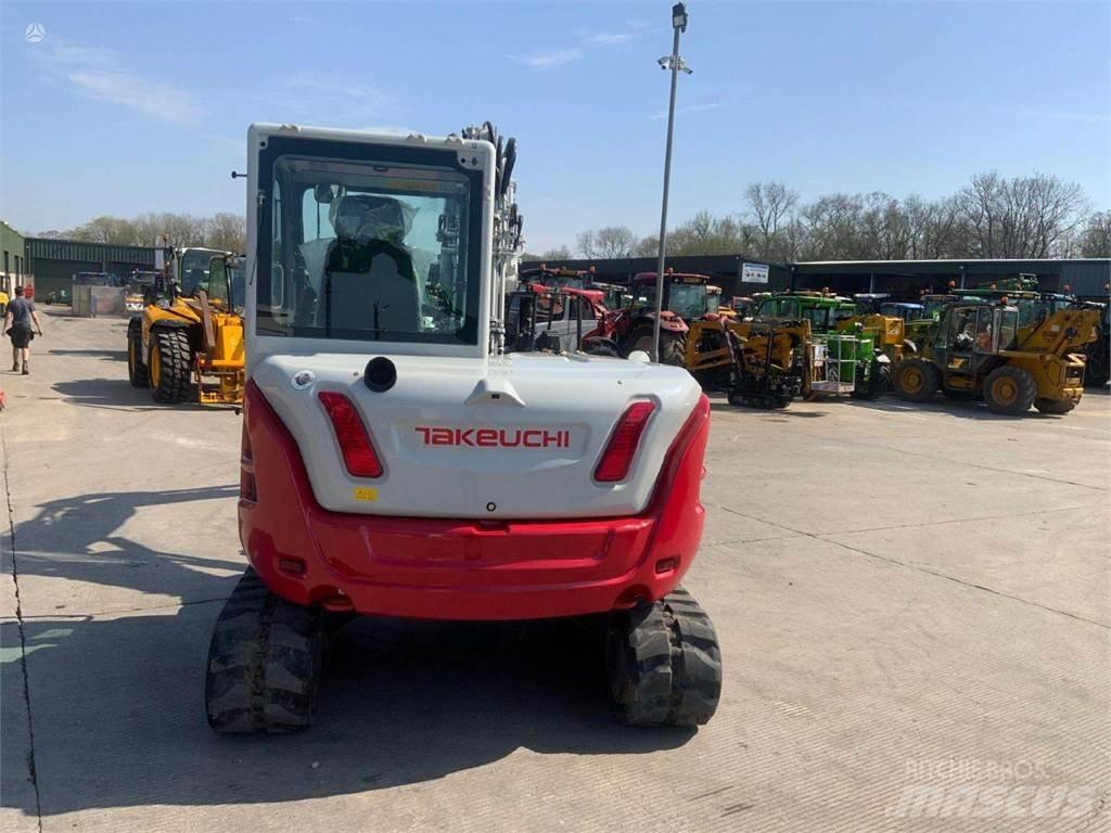 Takeuchi TB370 Escavatori cingolati