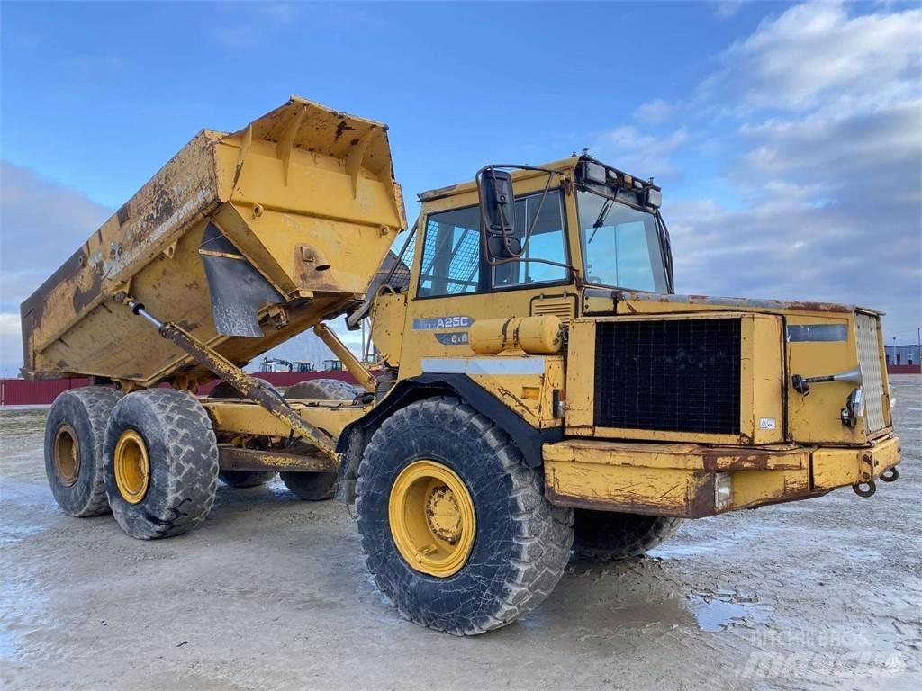 Volvo A25C , Nr.4 Dumpers articolati