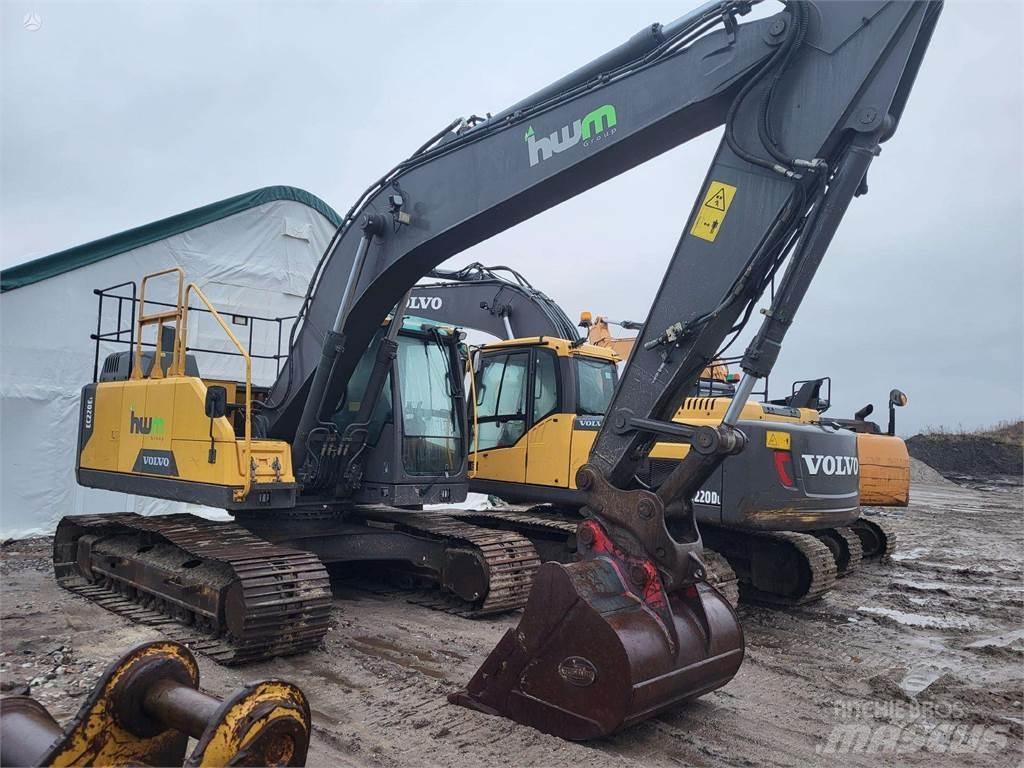 Volvo EC220E Escavatori cingolati