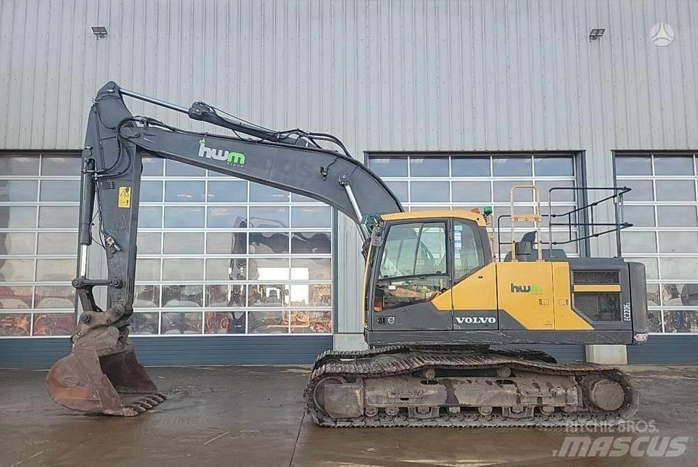 Volvo EC220E Escavatori cingolati