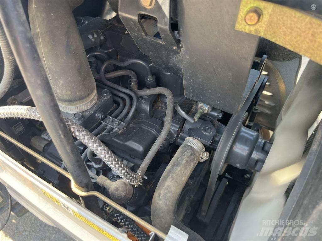 Yanmar EF 220 Trattori