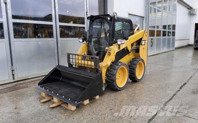 CAT 226D3 Pale gommate