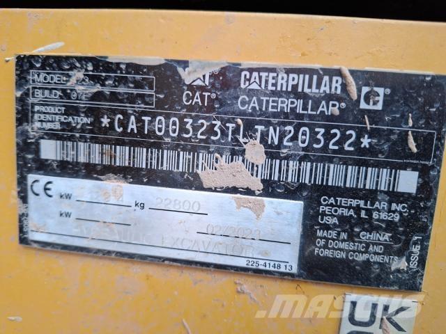 CAT 323 Escavatori cingolati