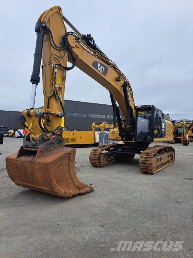 CAT 352F XE Escavatori cingolati